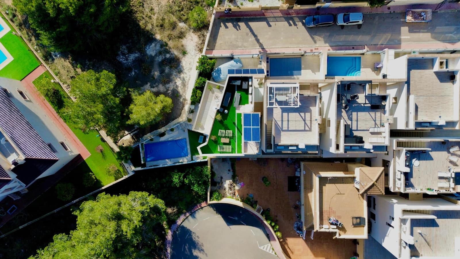 3 bedroom Villa for sale in Villamartin with pool - € 495,000 (Ref: 9199042)