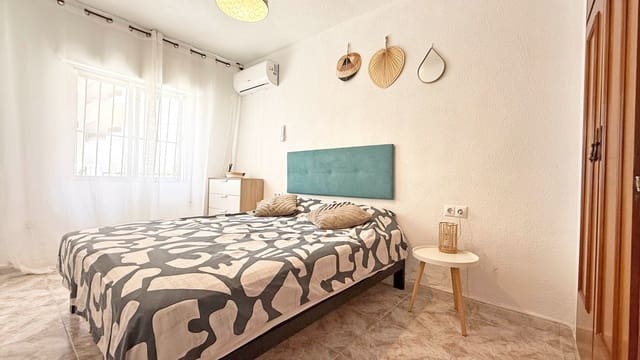 Apartamento de 2 habitaciones en Cabo Cervera, Torrevieja en venta - 169.900 € (Ref: 9199043)