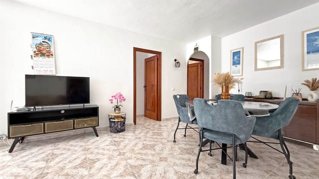 Apartamento de 2 habitaciones en Cabo Cervera, Torrevieja en venta - 169.900 € (Ref: 9199043)