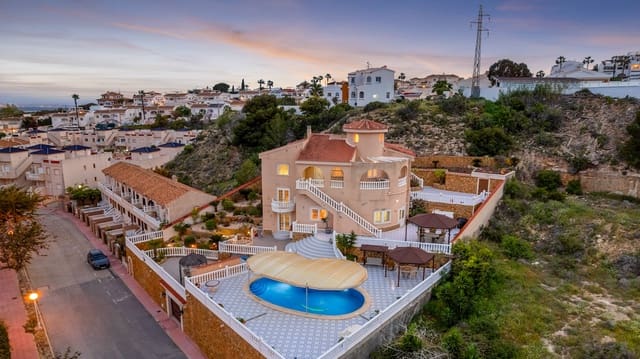 7 quarto Moradia para venda em Ciudad Quesada, Rojales com piscina - 750 000 € (Ref: 9199049)