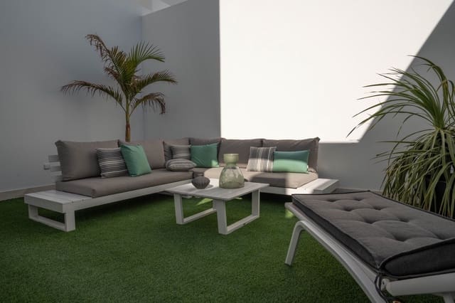 Chalet de 4 habitaciones en Ciudad Quesada, Rojales en venta con piscina - 895.000 € (Ref: 9199051)