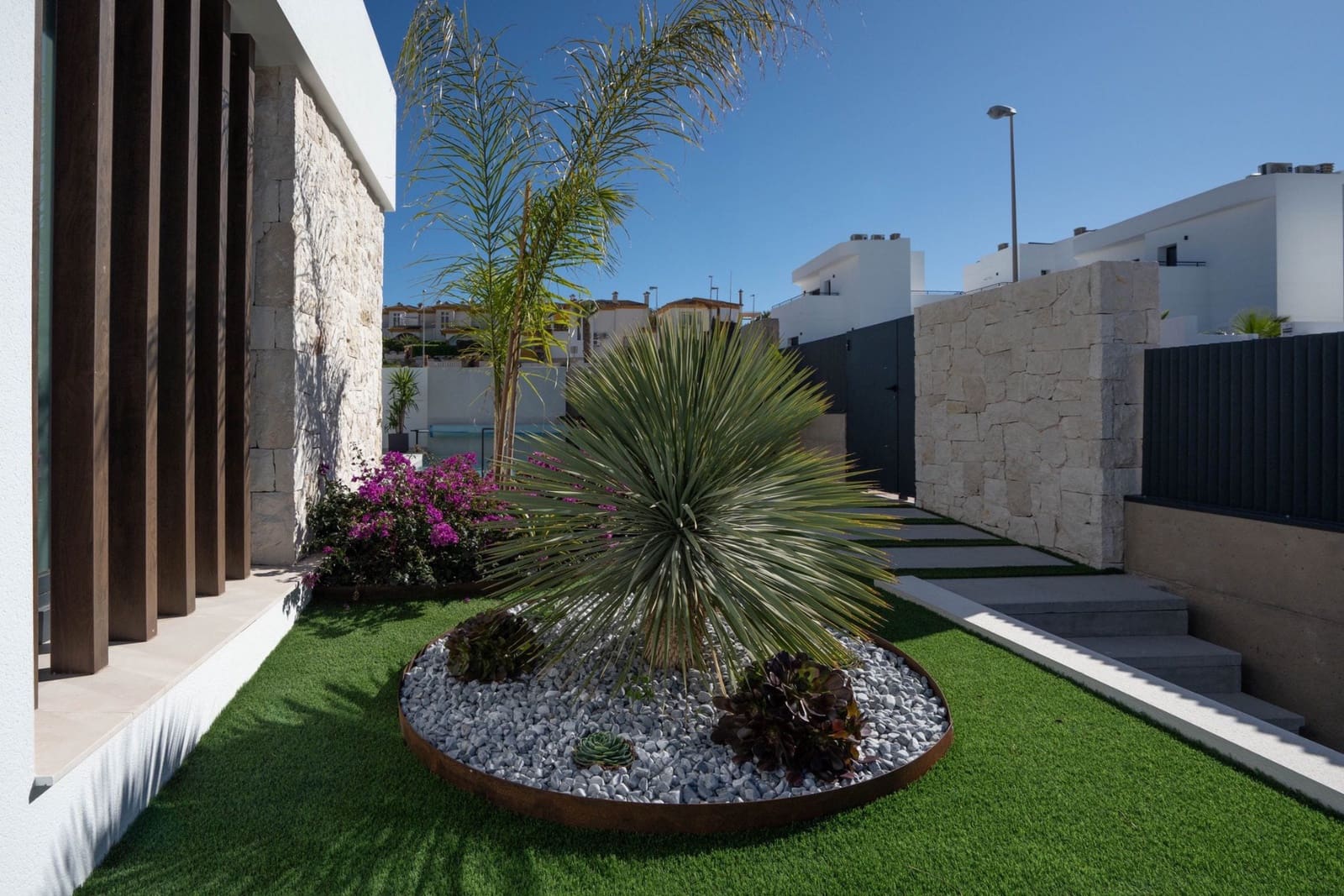 4 bedroom Villa for sale in Ciudad Quesada with pool - € 895,000 (Ref: 9199051)