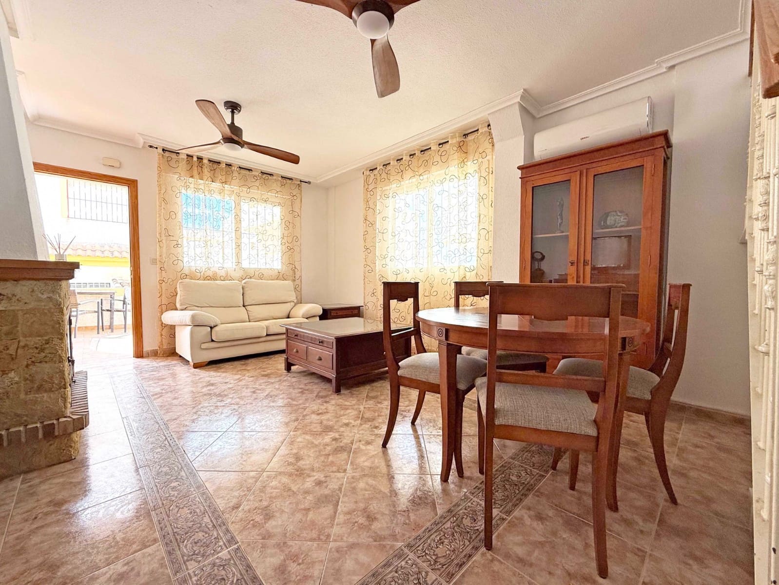 3 Zimmer Villa zu verkaufen in Los Altos mit Pool Garage - 189.000 € (Ref: 9199055)