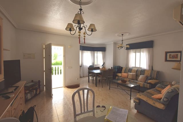 3 bedroom Villa for sale in Ciudad Quesada, Rojales with pool - € 220,000 (Ref: 9199063)