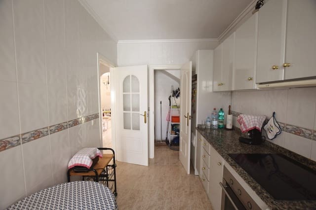 3 bedroom Villa for sale in Ciudad Quesada, Rojales with pool - € 220,000 (Ref: 9199063)