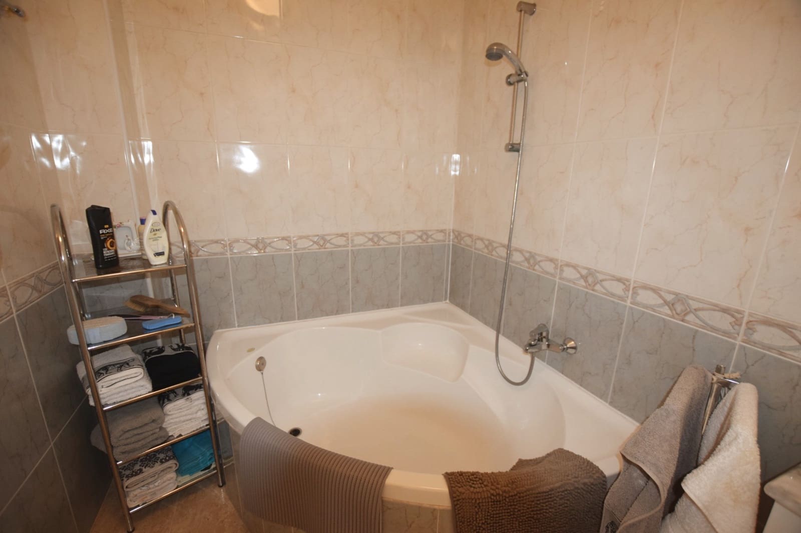 3 bedroom Villa for sale in Ciudad Quesada with pool - € 220,000 (Ref: 9199063)