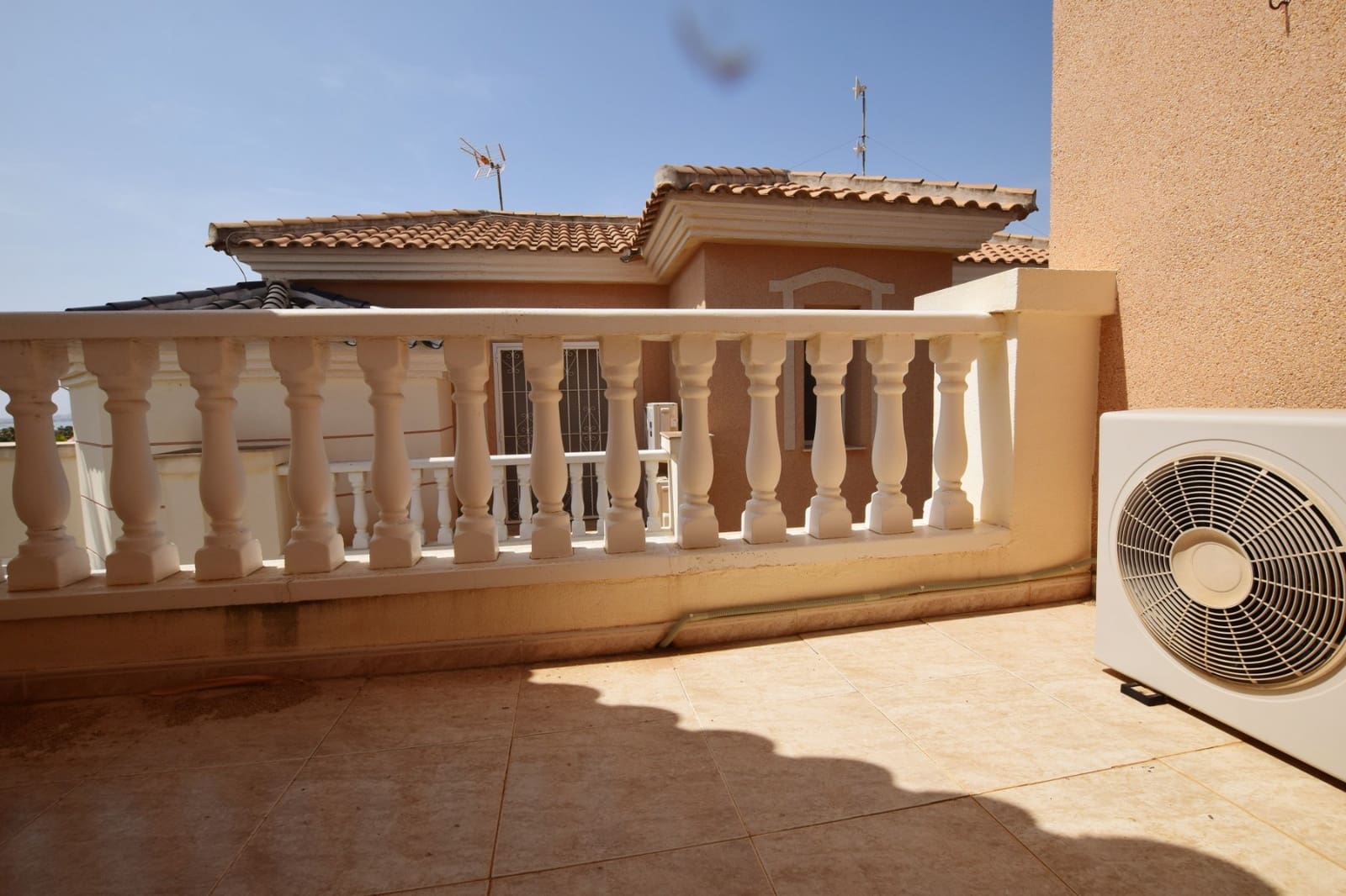 3 bedroom Villa for sale in Ciudad Quesada with pool - € 220,000 (Ref: 9199063)