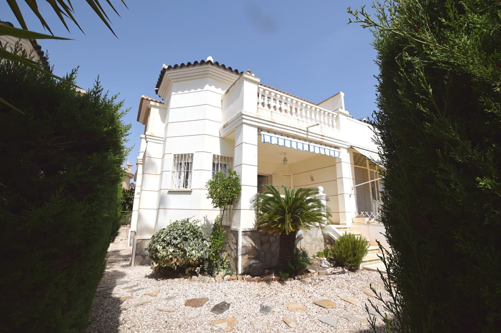 3 bedroom Villa for sale in Ciudad Quesada with pool - € 220,000 (Ref: 9199063)