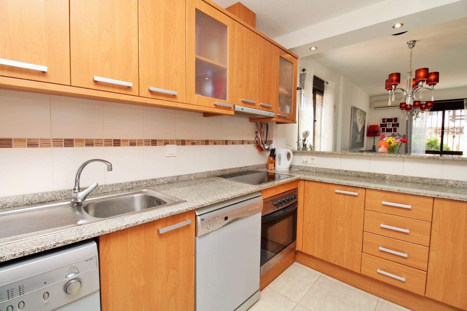 3 bedroom Villa for sale in Villamartin with pool - € 274,000 (Ref: 9199067)