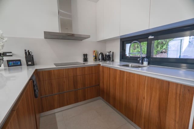 4 camera da letto Villa in vendita in Ciudad Quesada, Rojales con piscina - 749.950 € (Rif: 9199070)