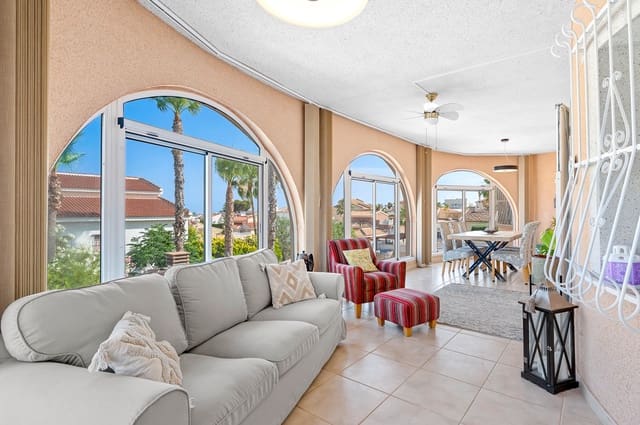 Chalet de 5 habitaciones en Ciudad Quesada, Rojales en venta con piscina - 630.000 € (Ref: 9199071)