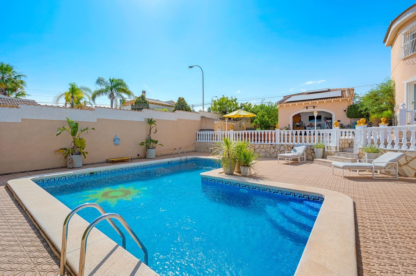 5 bedroom Villa for sale in Ciudad Quesada with pool - € 630,000 (Ref: 9199071)