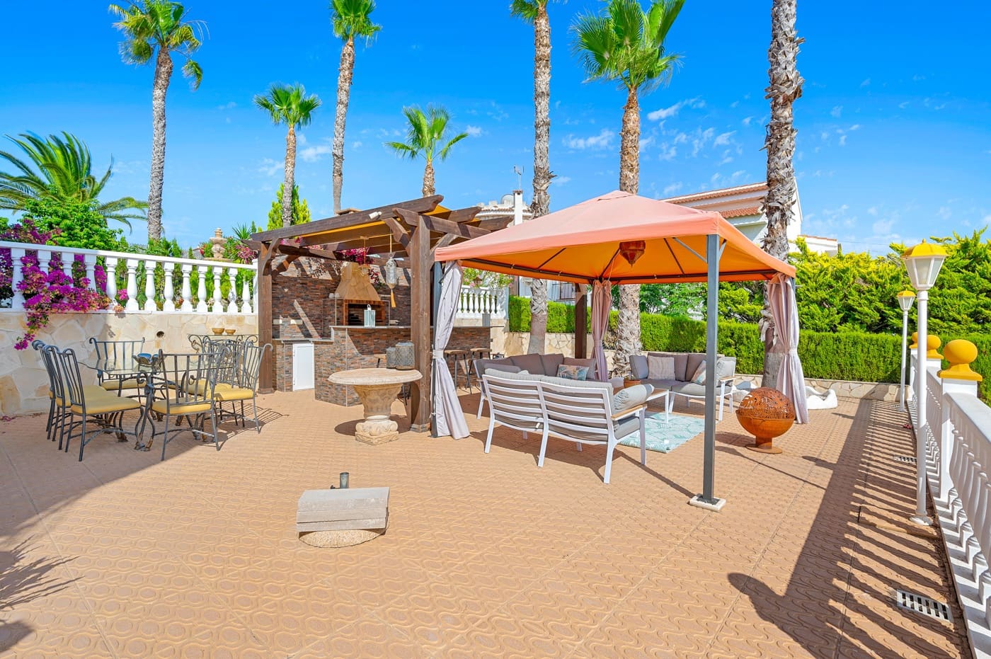 5 bedroom Villa for sale in Ciudad Quesada with pool - € 630,000 (Ref: 9199071)