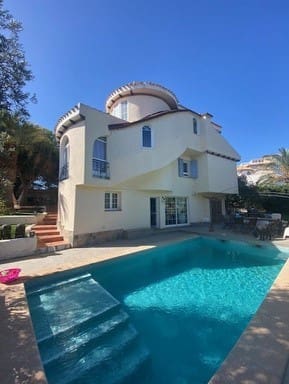 5 bedroom Villa for sale in Orihuela Costa with pool garage - € 850,000 (Ref: 9199073)