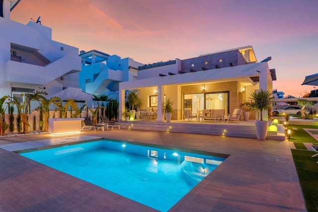 3 chambre Villa/Maison à vendre à Ciudad Quesada, Rojales avec piscine - 1 200 000 € (Ref: 9199074)