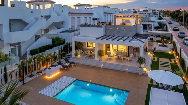 3 chambre Villa/Maison à vendre à Ciudad Quesada, Rojales avec piscine - 1 200 000 € (Ref: 9199074)