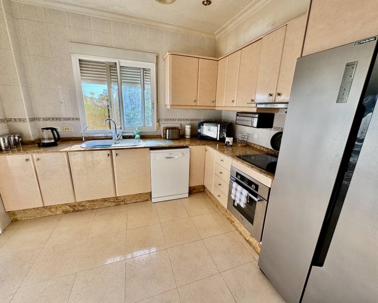 4 bedroom Villa for sale in Benferri with pool garage - € 275,000 (Ref: 9199075)