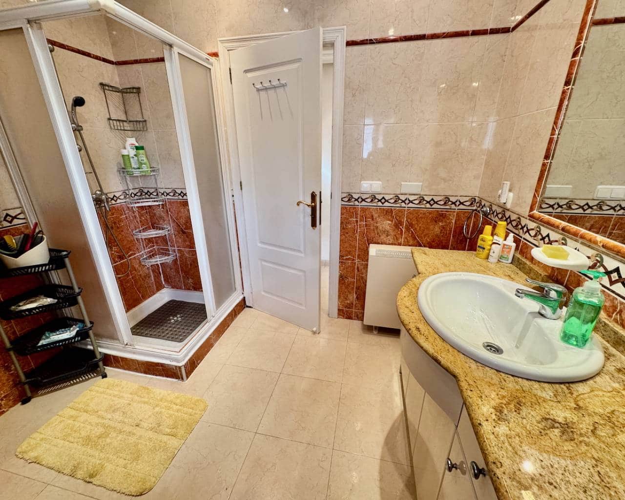 4 bedroom Villa for sale in Benferri with pool garage - € 275,000 (Ref: 9199075)