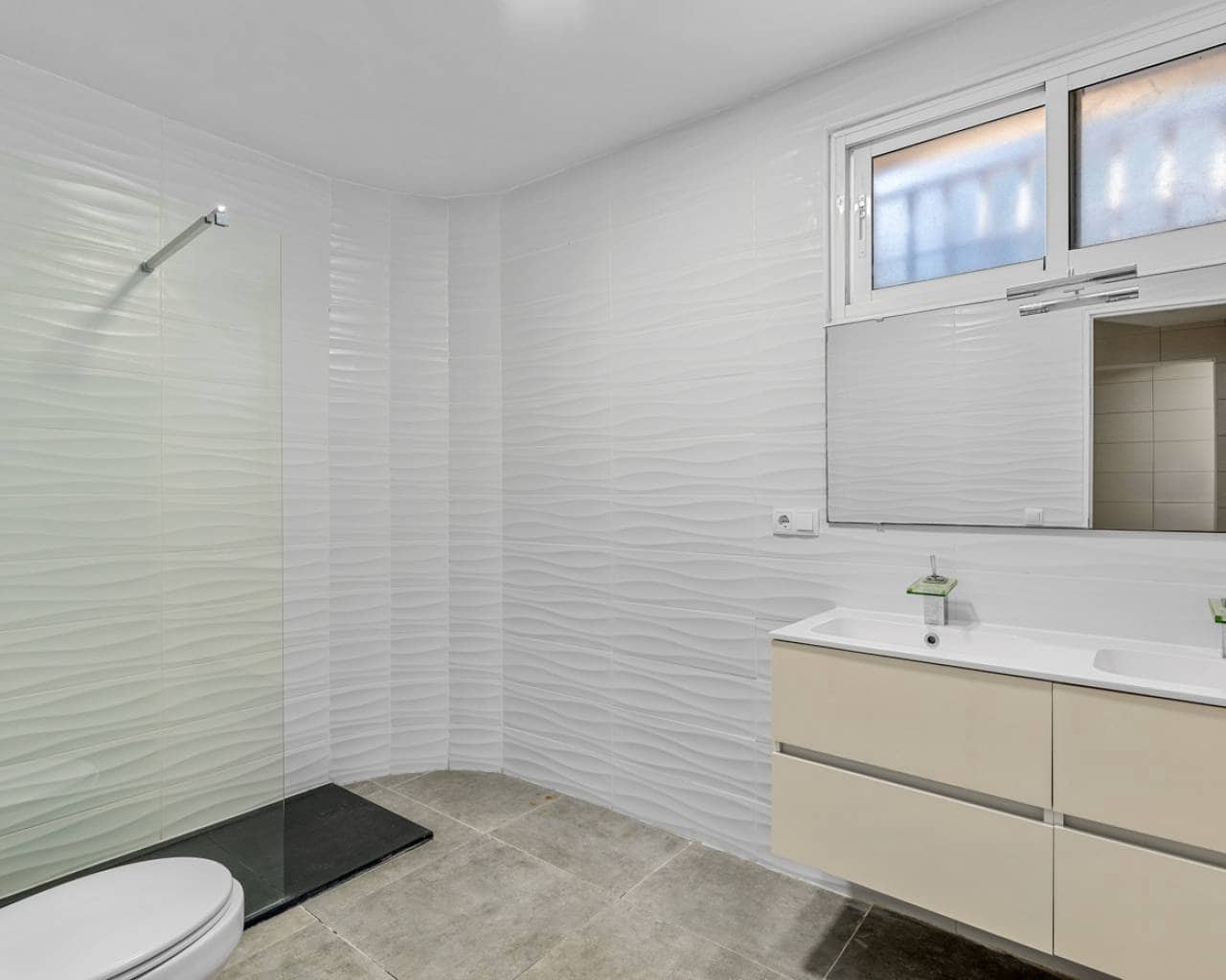 5 quarto Moradia para venda em Dona Pepa com piscina garagem - 750 000 € (Ref: 9199077)