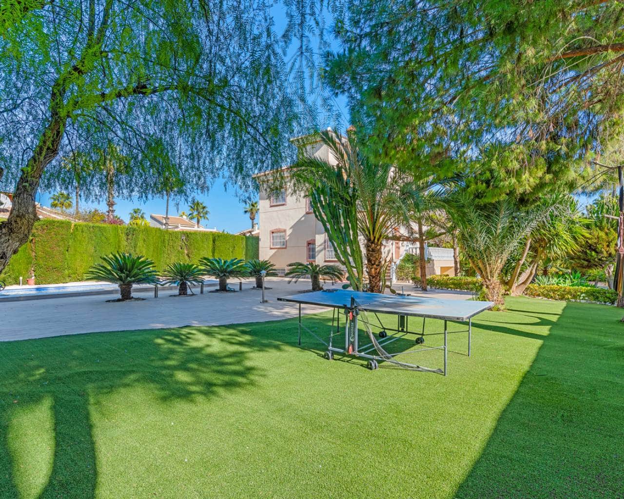 5 quarto Moradia para venda em Dona Pepa com piscina garagem - 750 000 € (Ref: 9199077)