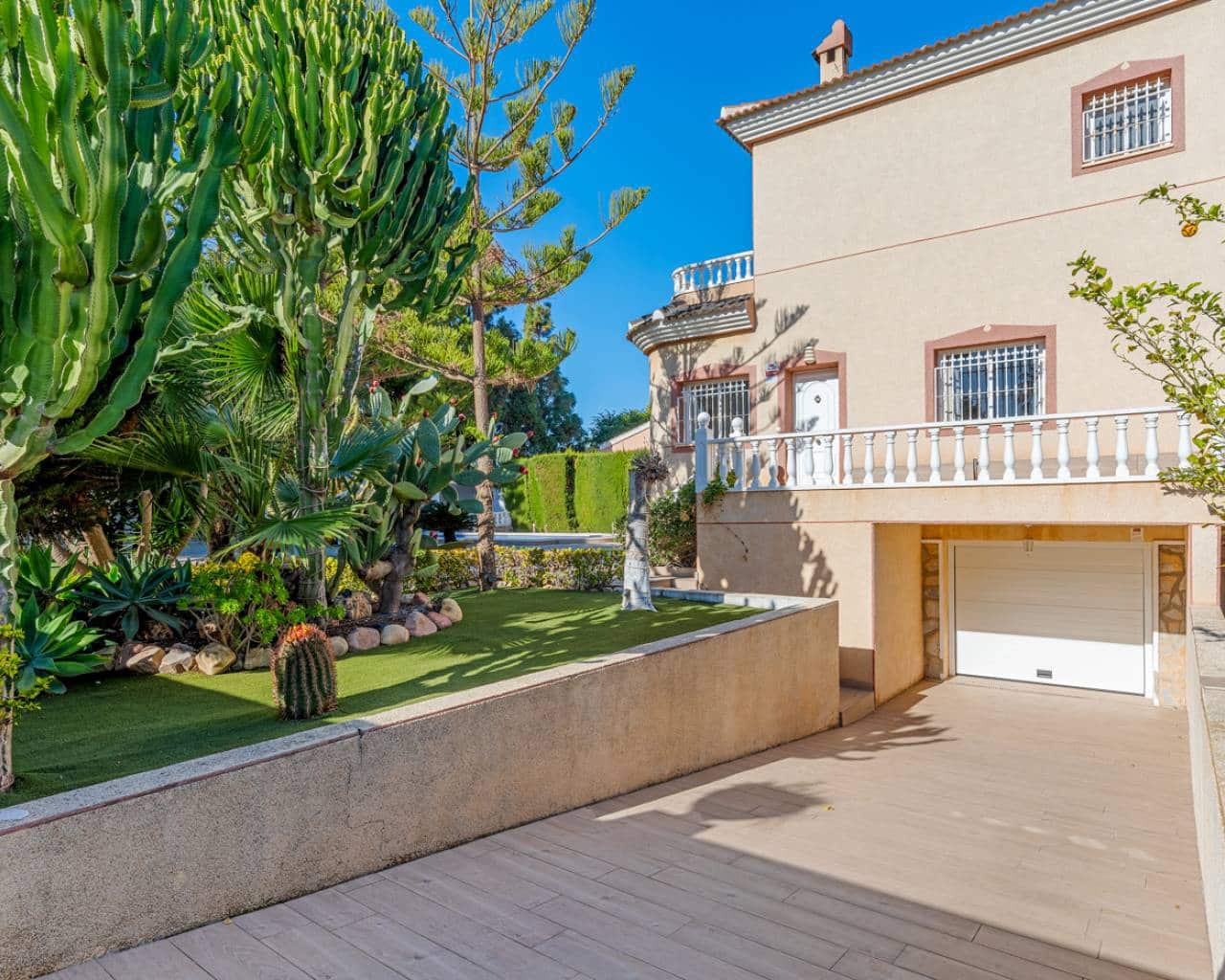 5 quarto Moradia para venda em Dona Pepa com piscina garagem - 750 000 € (Ref: 9199077)