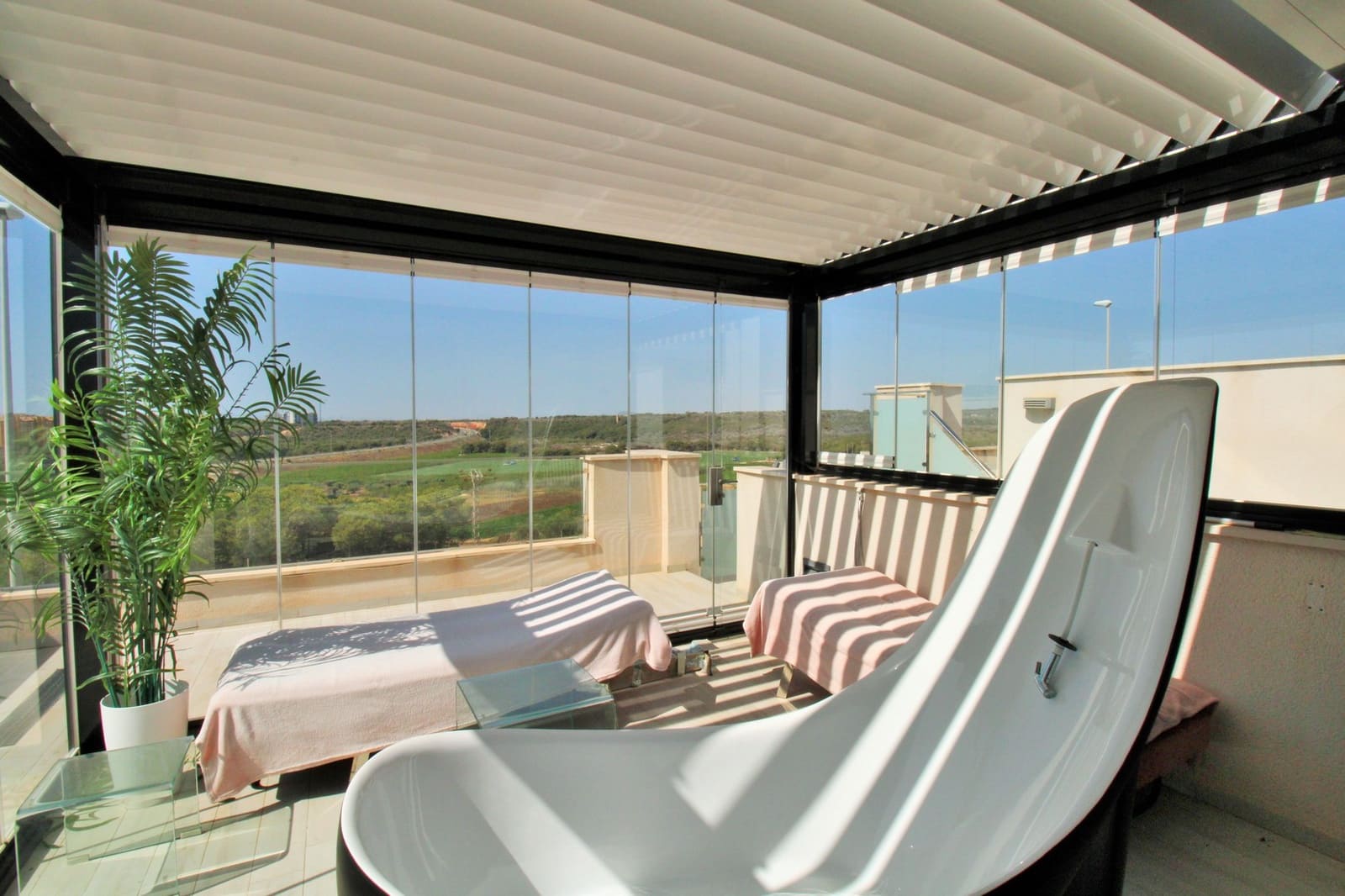 3 soveværelse Villa til salg i Cabo Roig med swimmingpool - € 499.000 (Ref: 9199083)