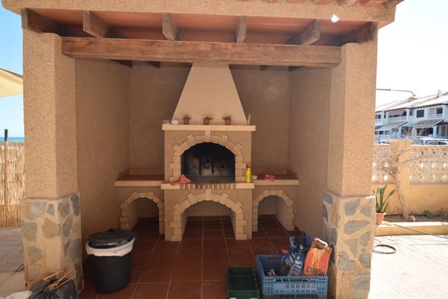 7 sovrum Villa till salu i Guardamar Playa, Guardamar del Segura med pool garage - 730 000 € (Ref: 9199086)