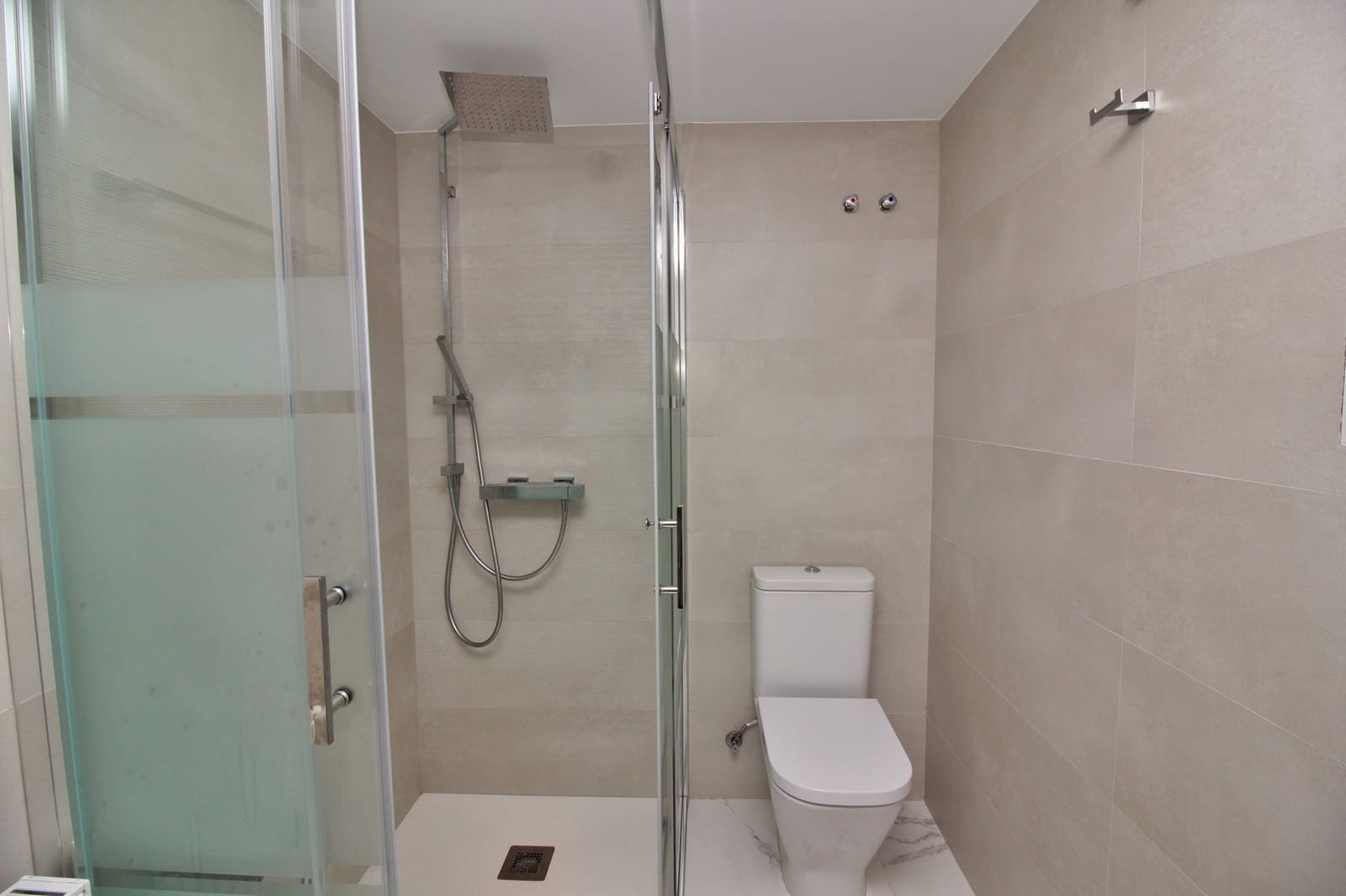 2 sovrum Villa till salu i Villamartin med pool - 399 000 € (Ref: 9199089)