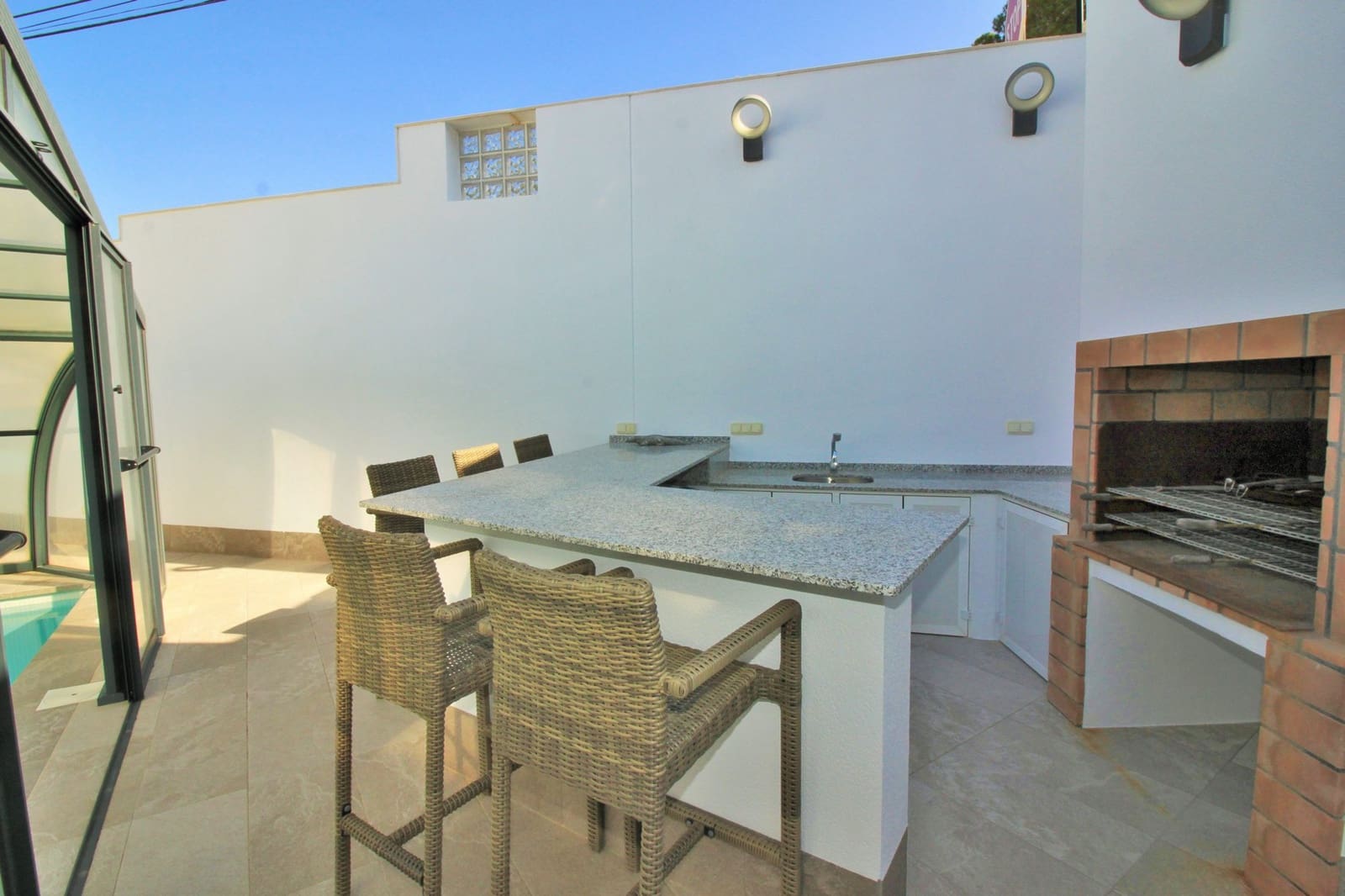 2 sovrum Villa till salu i Villamartin med pool - 399 000 € (Ref: 9199089)