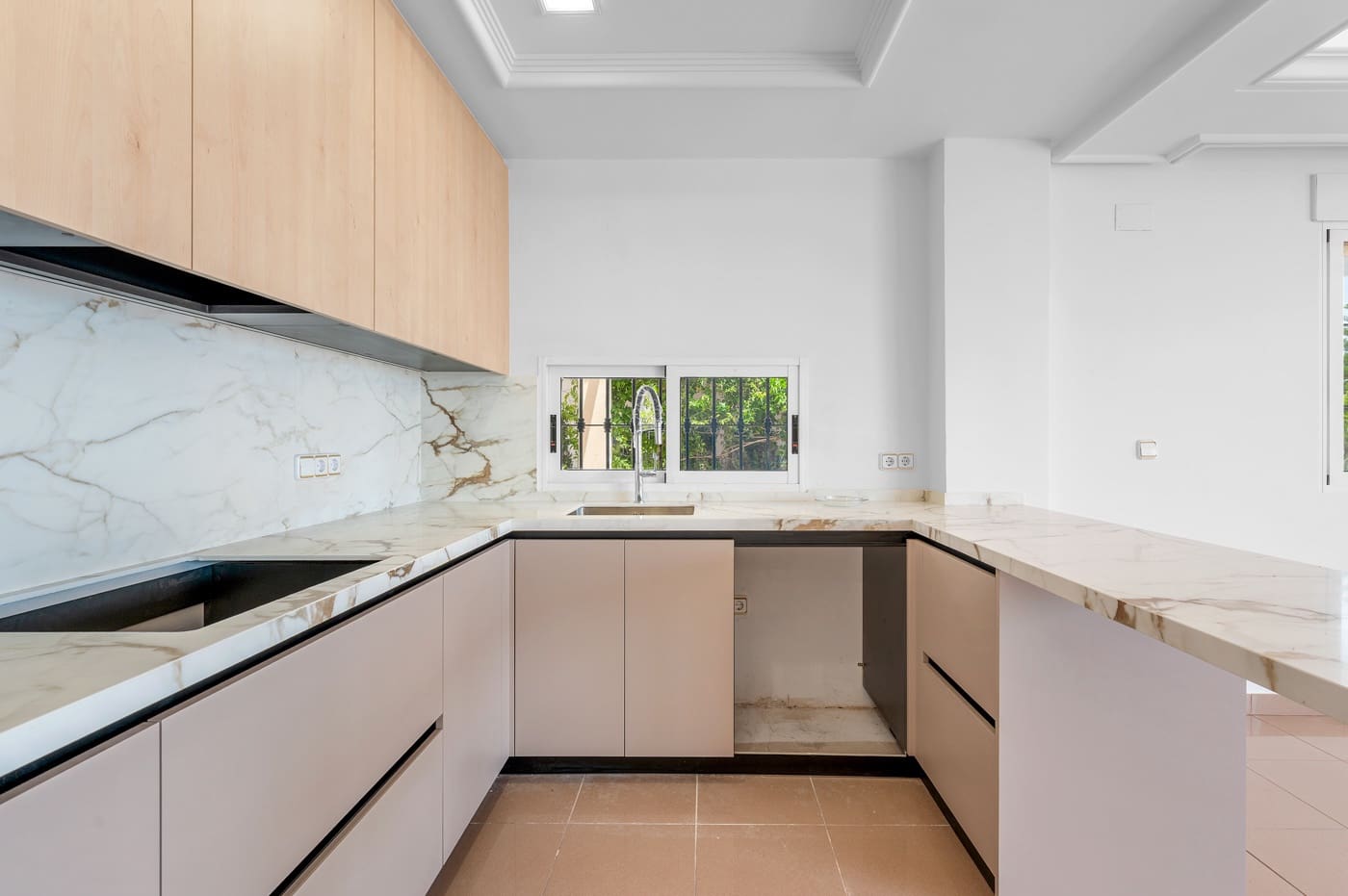 4 soveværelse Villa til salg i Torrevieja med swimmingpool garage - € 960.000 (Ref: 9199094)