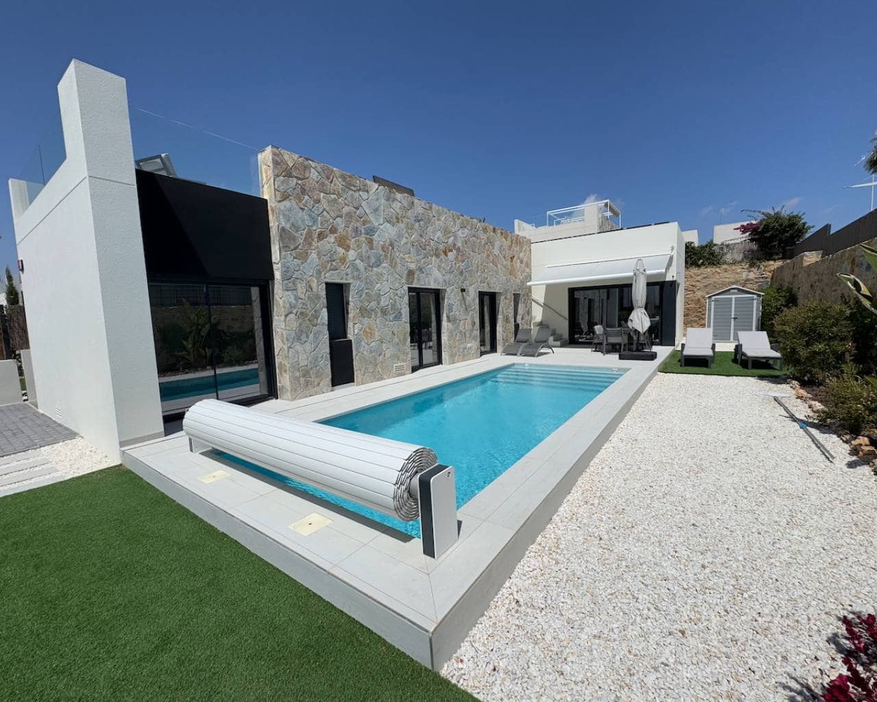 3 bedroom Villa for sale in Algorfa with pool garage - € 560,000 (Ref: 9199106)
