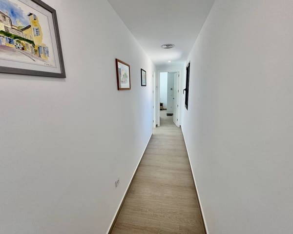 3 soveværelse Villa til salg i Algorfa med swimmingpool garage - € 560.000 (Ref: 9199106)