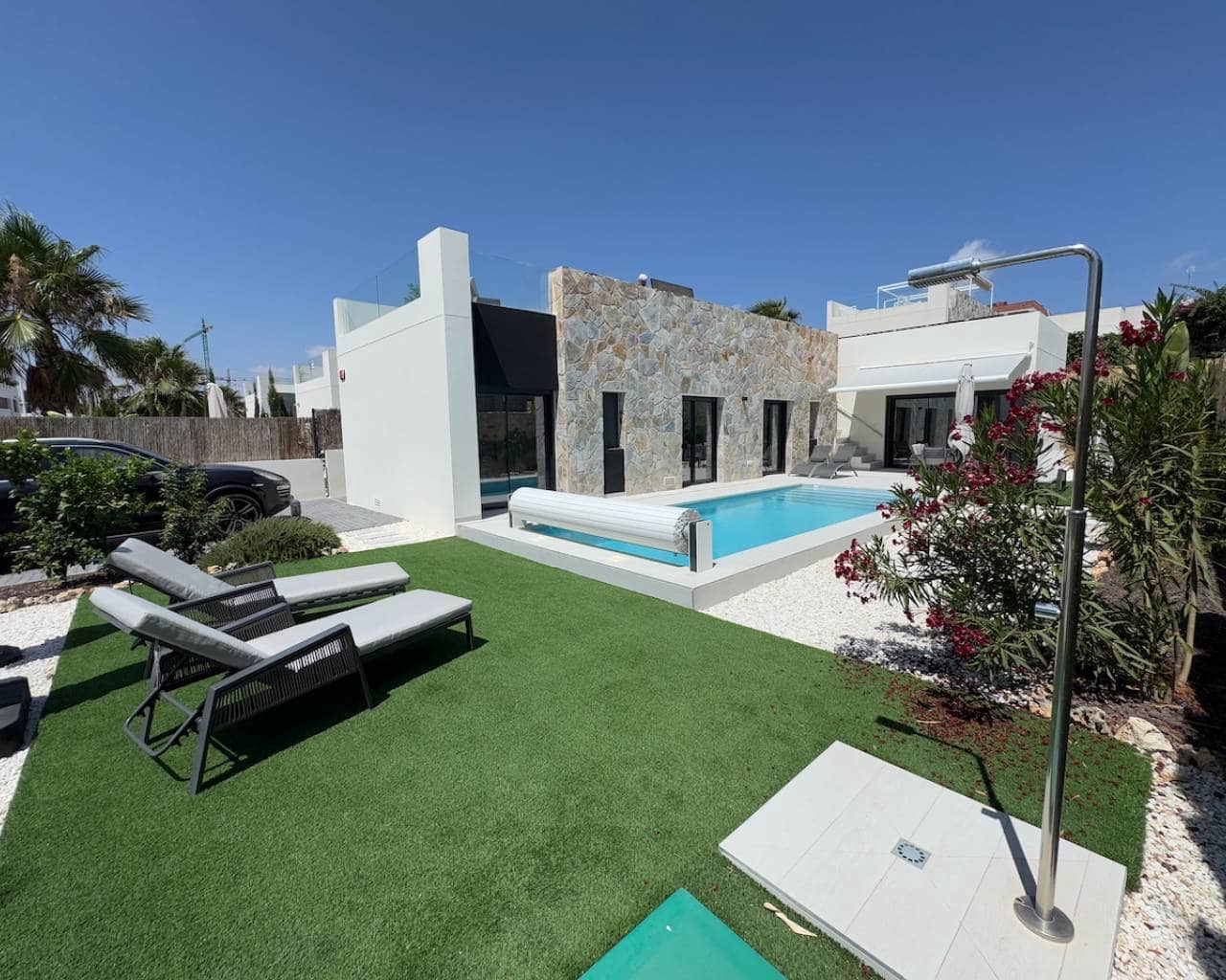 3 bedroom Villa for sale in Algorfa with pool garage - € 560,000 (Ref: 9199106)