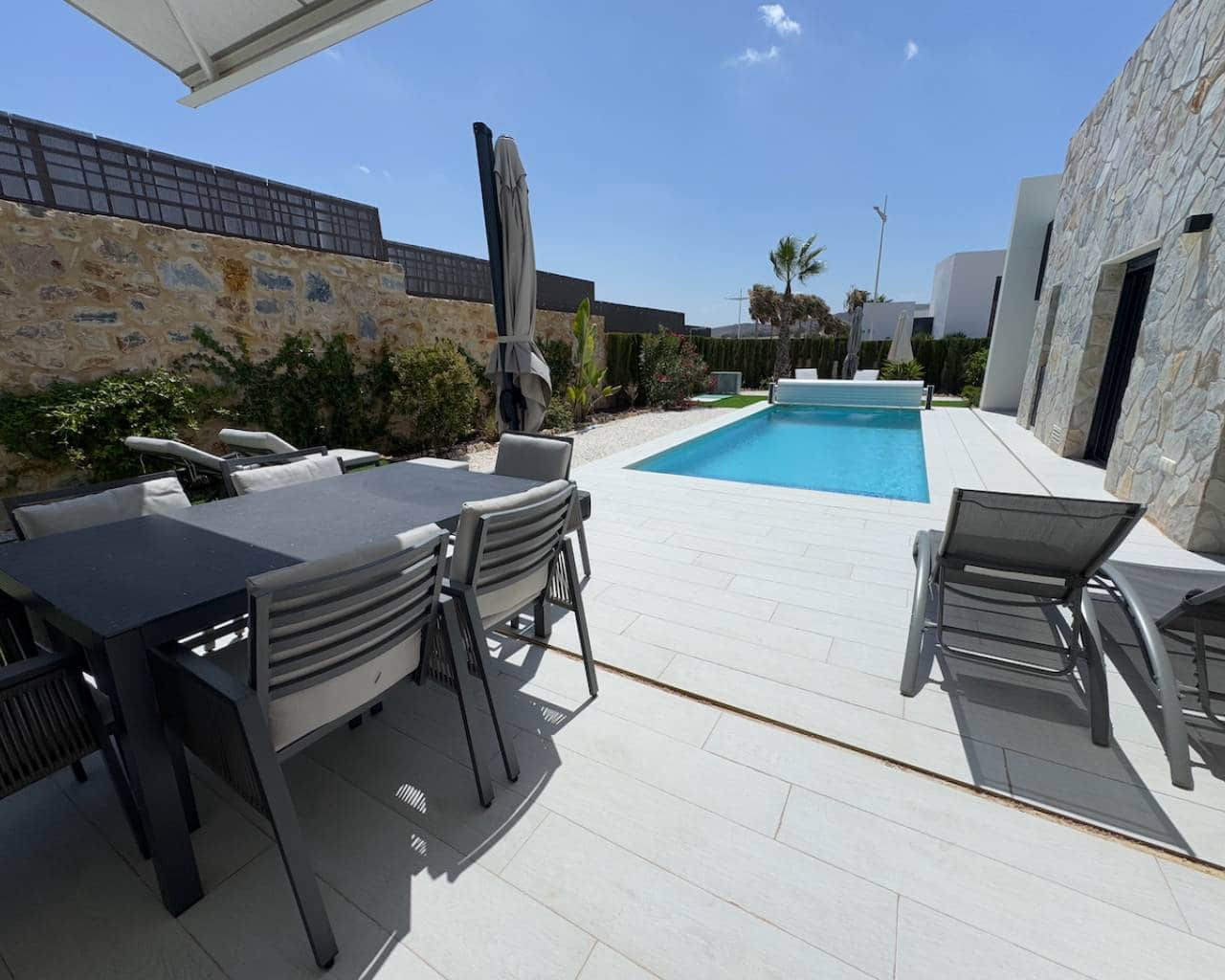 3 bedroom Villa for sale in Algorfa with pool garage - € 560,000 (Ref: 9199106)