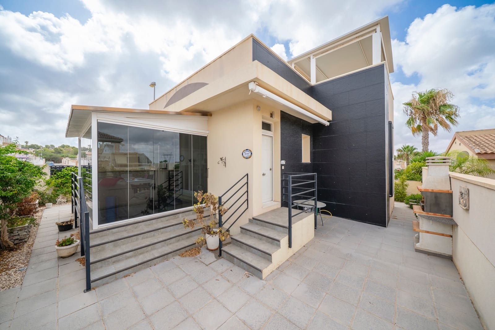 2 bedroom Villa for sale in Ciudad Quesada with pool garage - € 259,000 (Ref: 9199108)