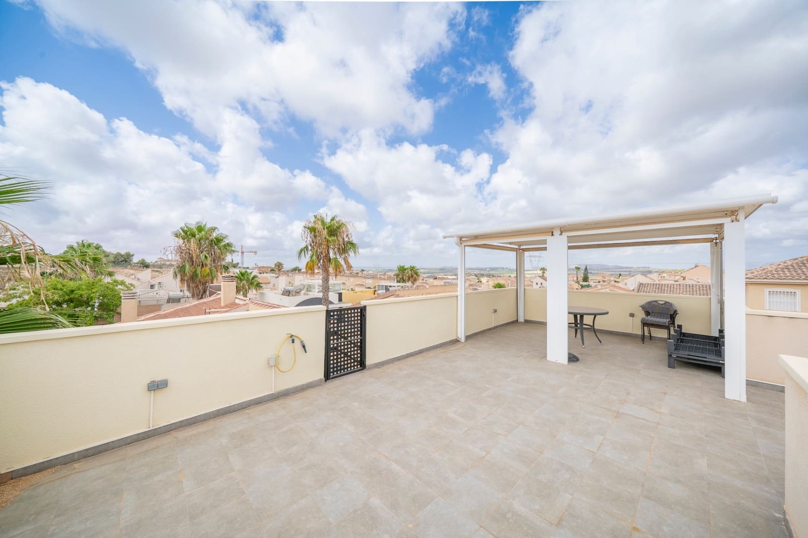 2 bedroom Villa for sale in Ciudad Quesada with pool garage - € 259,000 (Ref: 9199108)