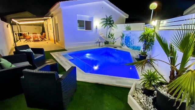 2 soverom Villa til salgs i Playa de los Locos, Torrevieja med svømmebasseng - € 309 800 (Ref: 9199128)