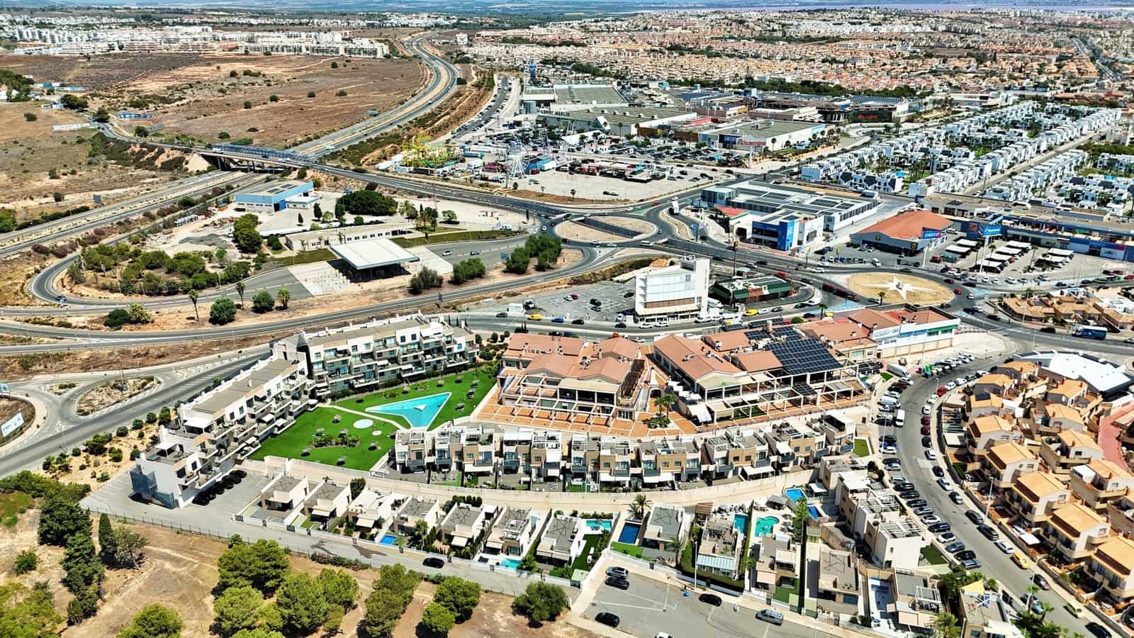 3 soverom Villa til salgs i La Zenia med svømmebasseng - € 499 000 (Ref: 9199130)