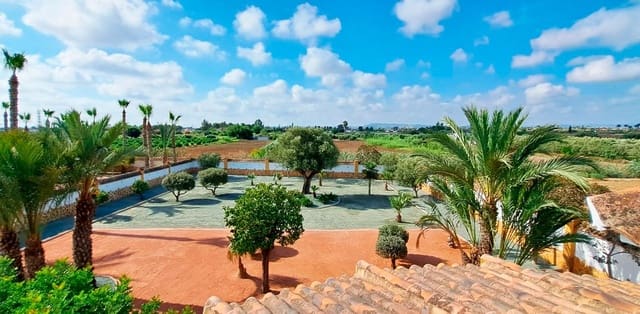 3 bedroom Villa for sale in Catral with garage - € 385,000 (Ref: 9199134)