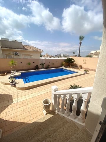 2 soveværelse Villa til salg i Doña Pepa, Rojales med swimmingpool - € 395.000 (Ref: 9199142)