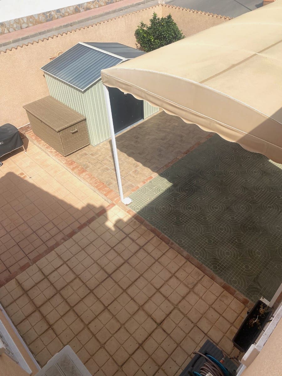 2 soveværelse Villa til salg i Dona Pepa med swimmingpool - € 395.000 (Ref: 9199142)