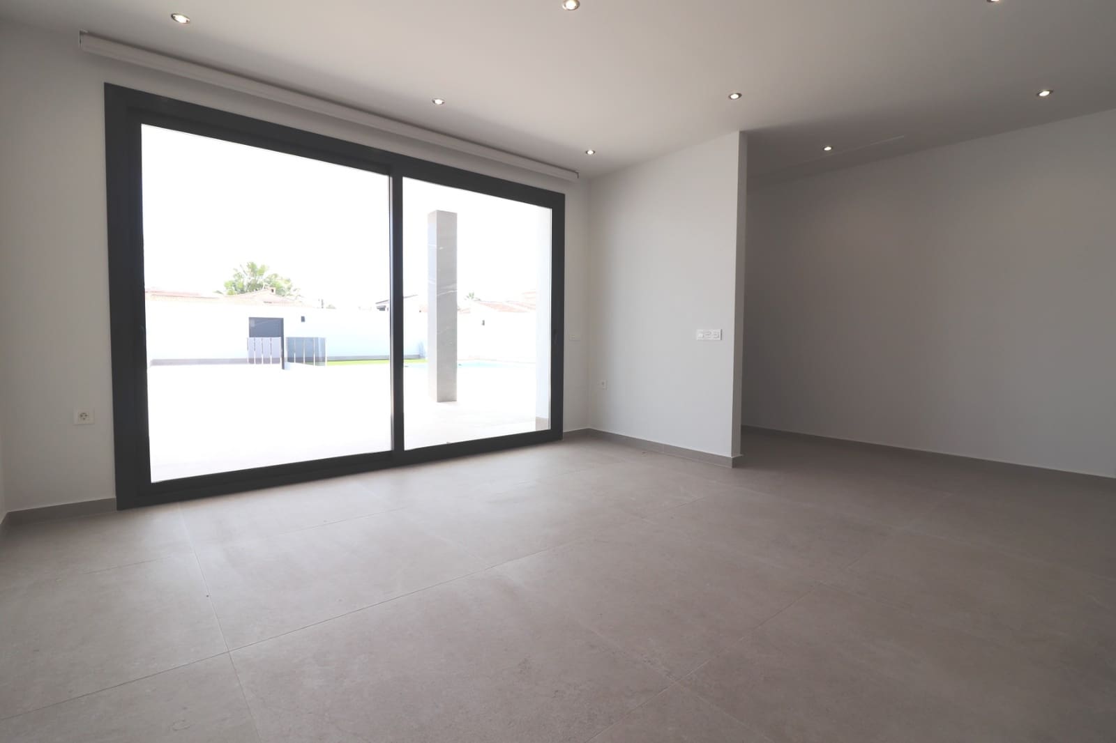 Chalet de 3 habitaciones en Ciudad Quesada en venta con piscina garaje - 799.900 € (Ref: 9199143)