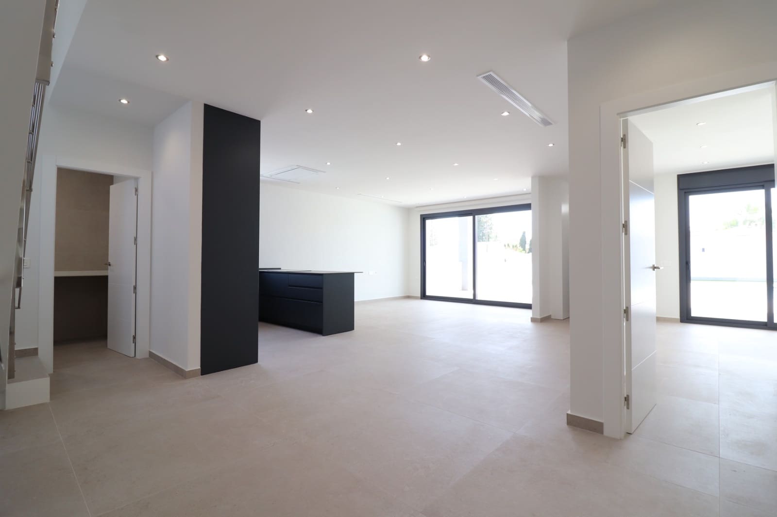 Chalet de 3 habitaciones en Ciudad Quesada en venta con piscina garaje - 799.900 € (Ref: 9199143)