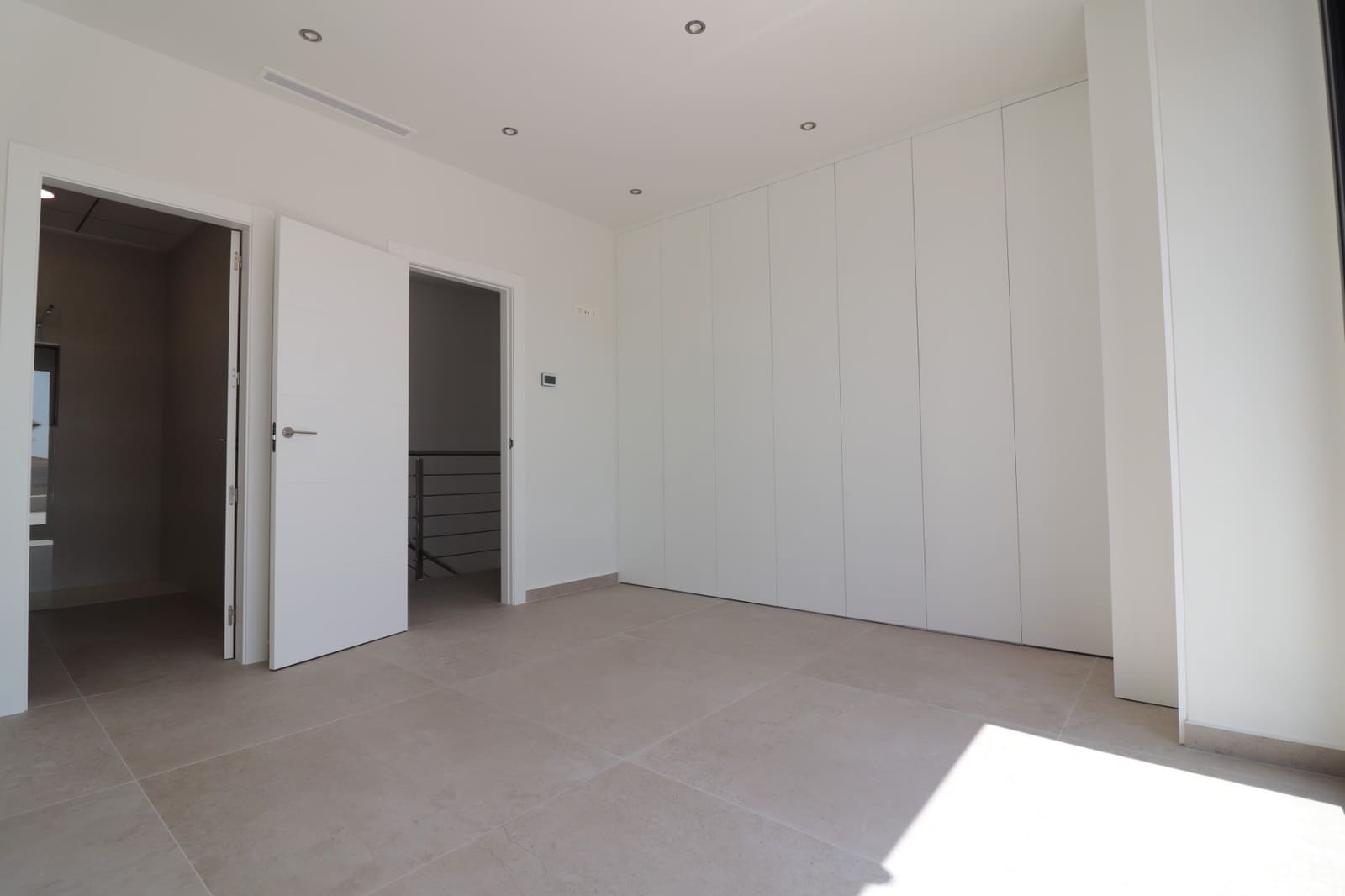 Chalet de 3 habitaciones en Ciudad Quesada en venta con piscina garaje - 799.900 € (Ref: 9199143)