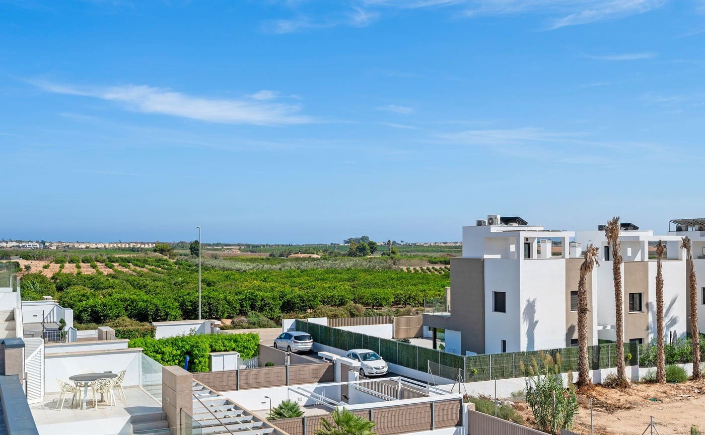 3 soverom Villa til salgs i Guardamar del Segura med svømmebasseng - € 400 000 (Ref: 9199145)