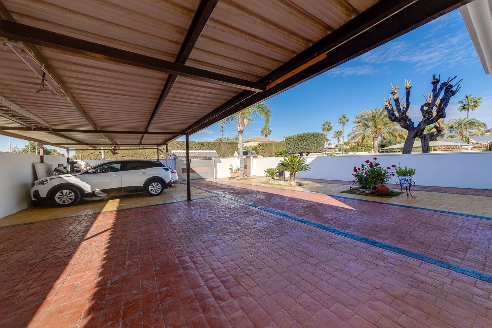 6 bedroom Villa for sale in San Javier with pool garage - € 615,000 (Ref: 9199148)