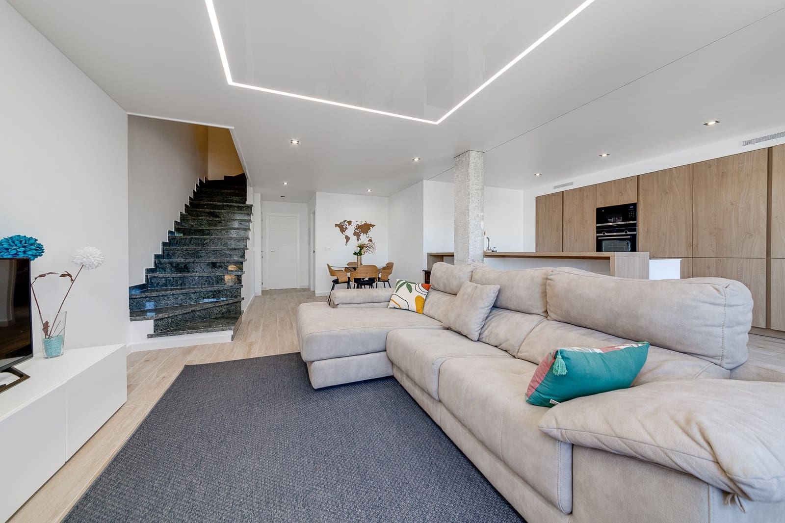 6 bedroom Villa for sale in San Javier with pool garage - € 615,000 (Ref: 9199148)