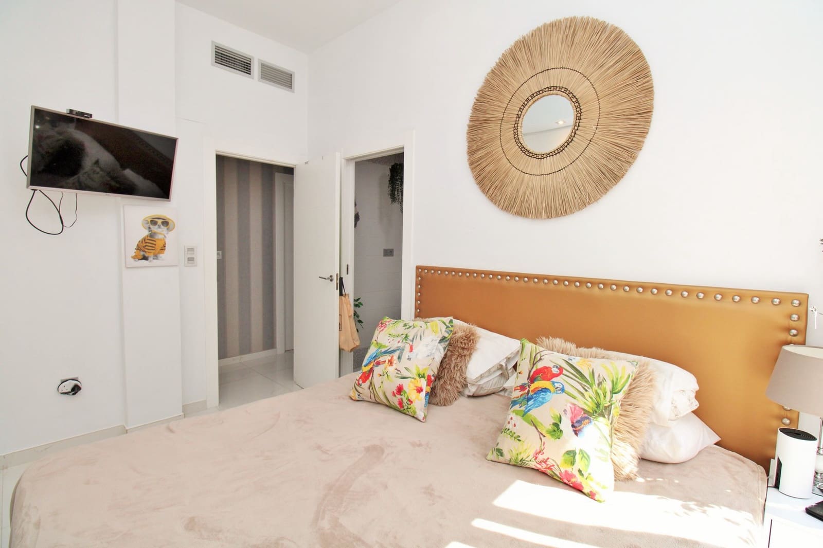 4 bedroom Villa for sale in Villamartin with pool - € 477,000 (Ref: 9199170)