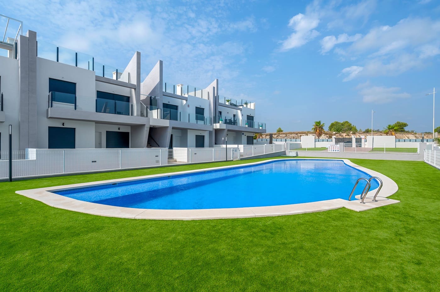 2 slaapkamer Appartement te koop in San Miguel de Salinas met zwembad - € 219.000 (Ref: 9199173)