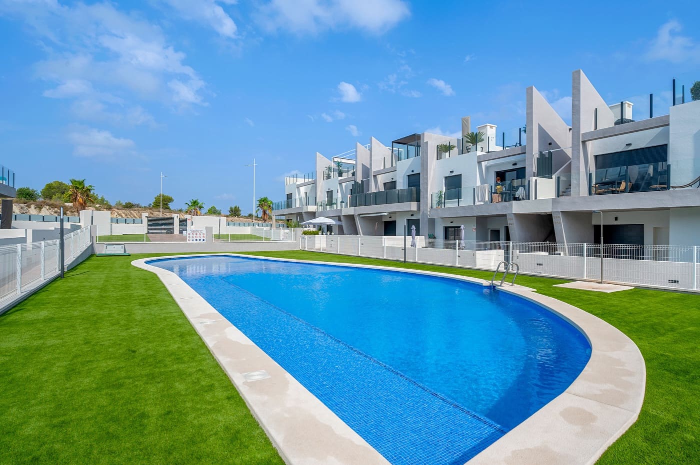 2 slaapkamer Appartement te koop in San Miguel de Salinas met zwembad - € 219.000 (Ref: 9199173)